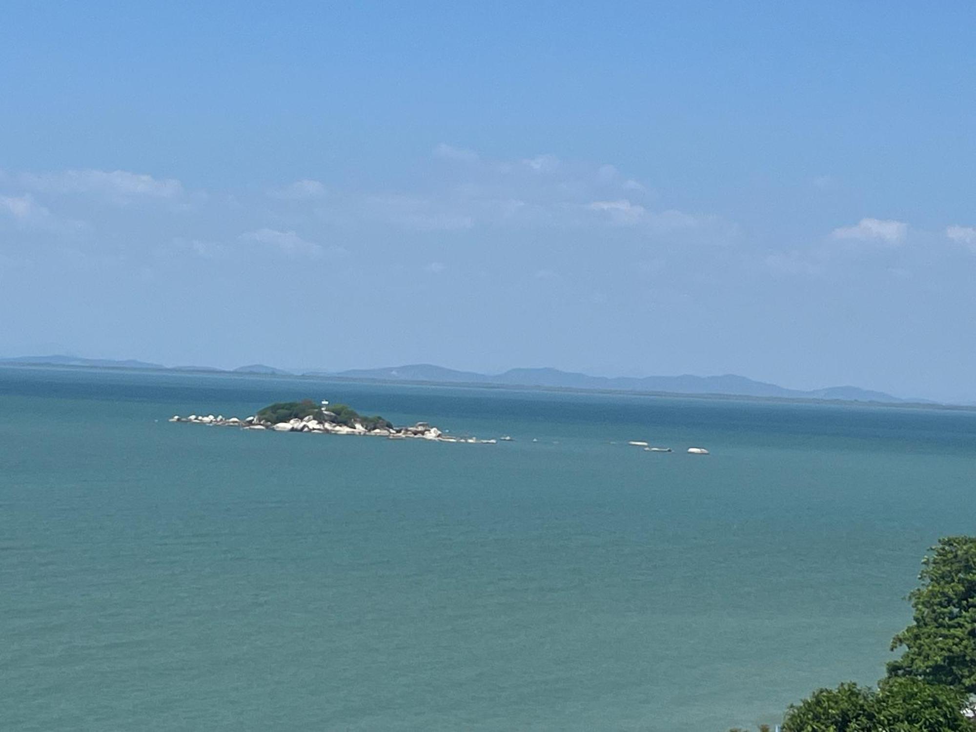 Paradise By The Sea In Penang By Veron At Rainbow Paradise Tanjung Bungah  Exterior foto